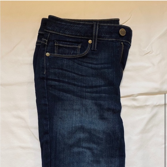 PAIGE Skinny Jeans - Picture 3 of 4